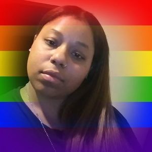 Meet your Posher, Hazellyriq